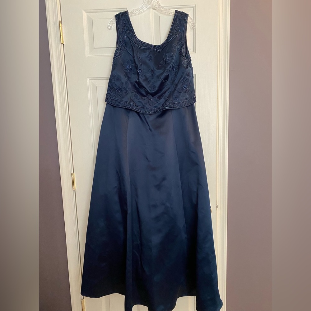 Prom dress. Navy. Misses size 18.